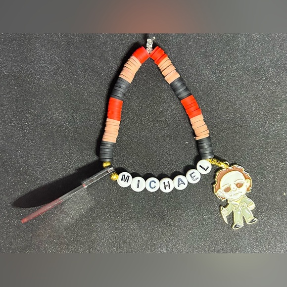 Michael Myers (Horror Film) Heishi Charm Bracelet - Picture 3 of 5